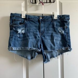 True Craft distressed Jean shorts